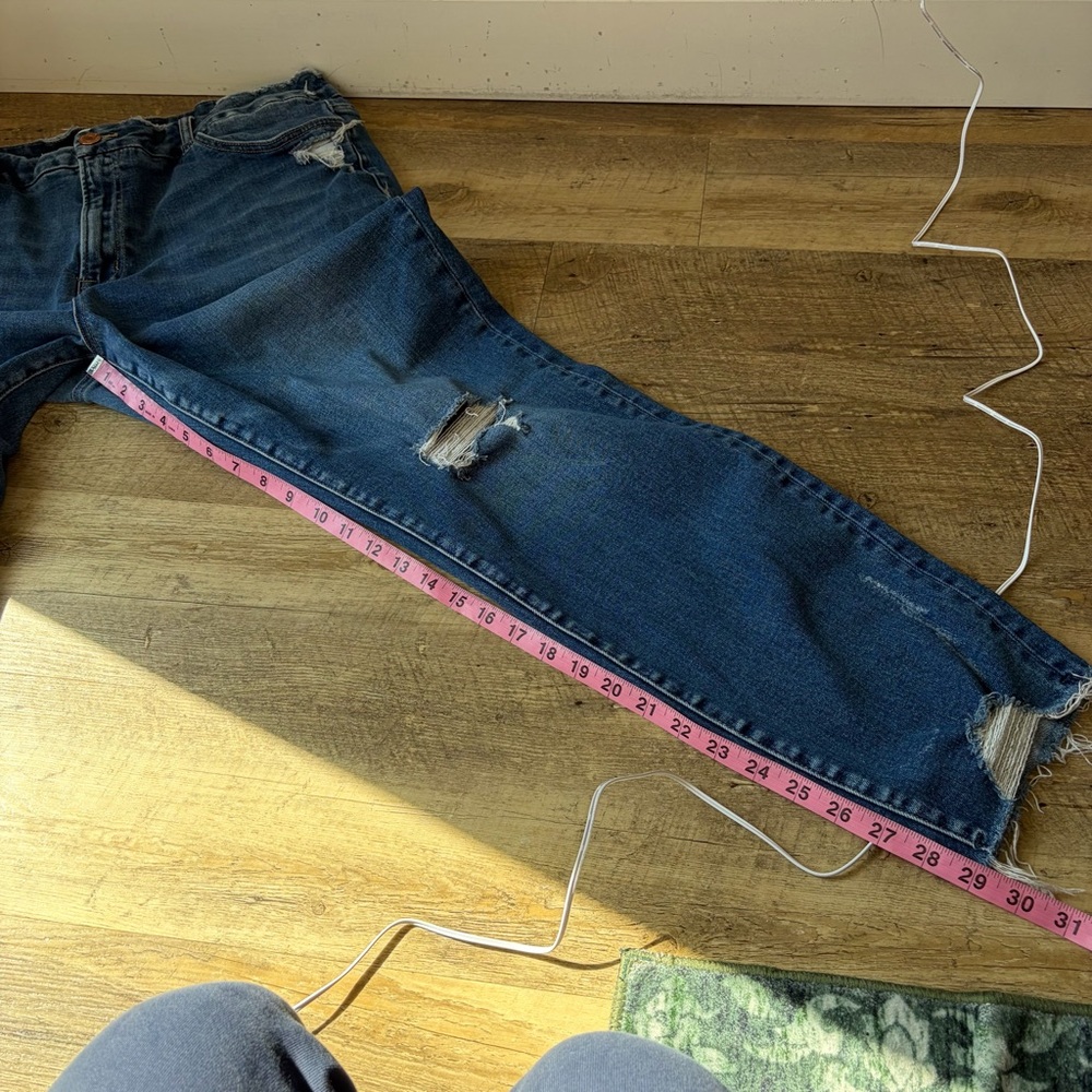 Vervet Distressed Cuff Crop Skinny Jeans - Picture 15 of 15